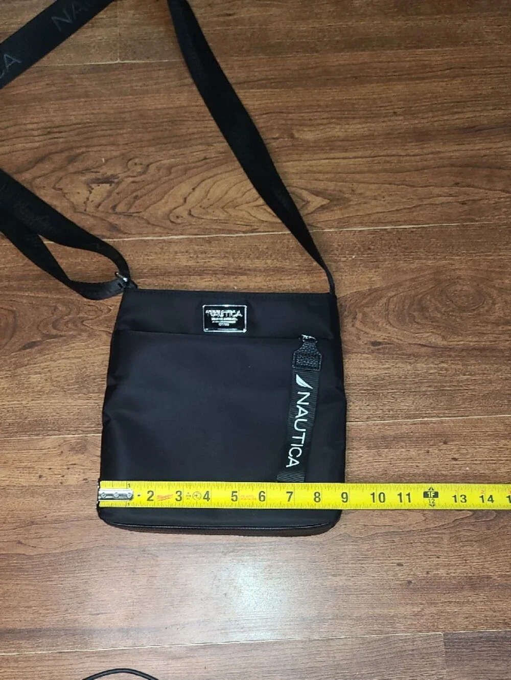Nautica Womens Black Crossbody Bag Purse Great Condition